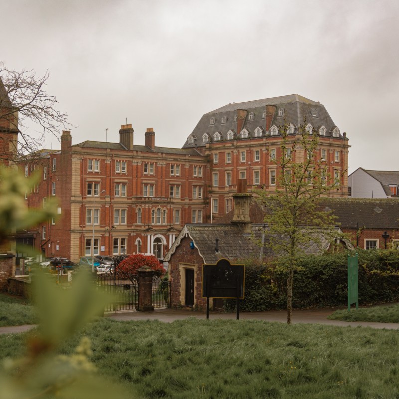 A Photographer’s Visit: Weddings at Mercure Rougemont,&nbsp;Exeter